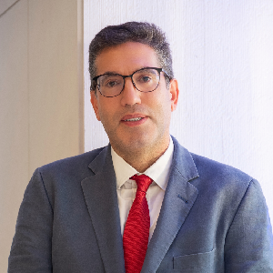 kdiamantouros_300x300